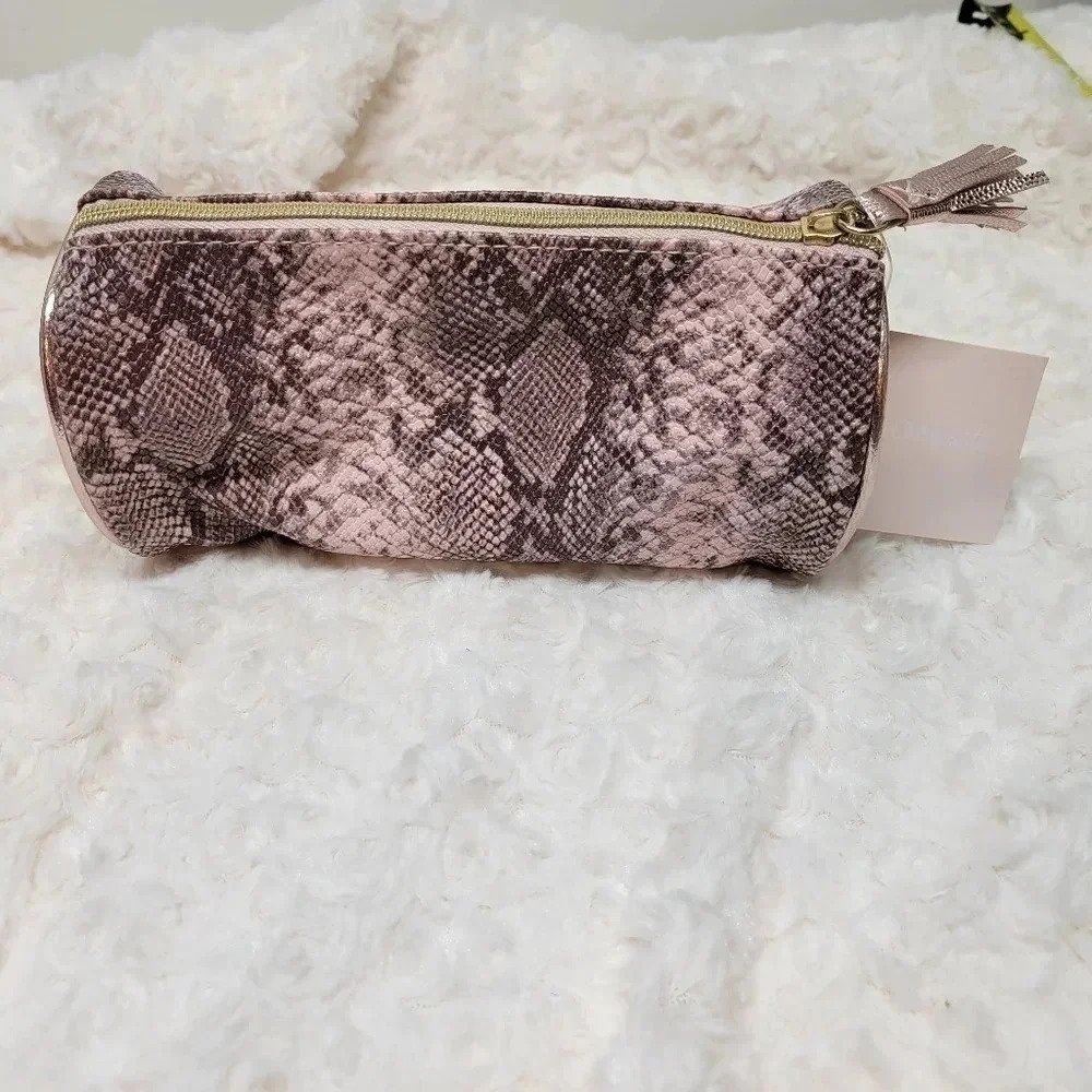 WOMEN'S Ulta snake skin makeup bag NEW